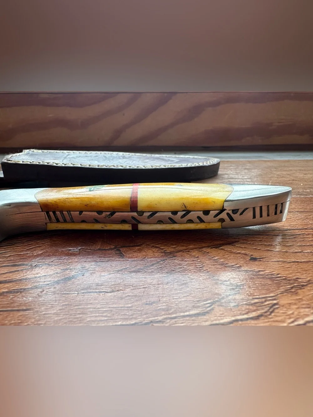 Handmade Damascus Steel Hunting Knife with Yellow Camel Bone Handle